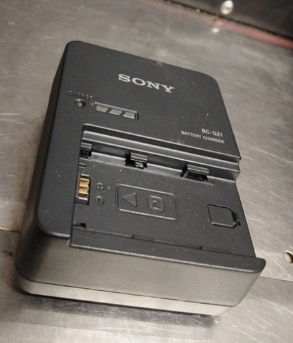 Genuine sony qz1 battery - genuine, bc-qz1