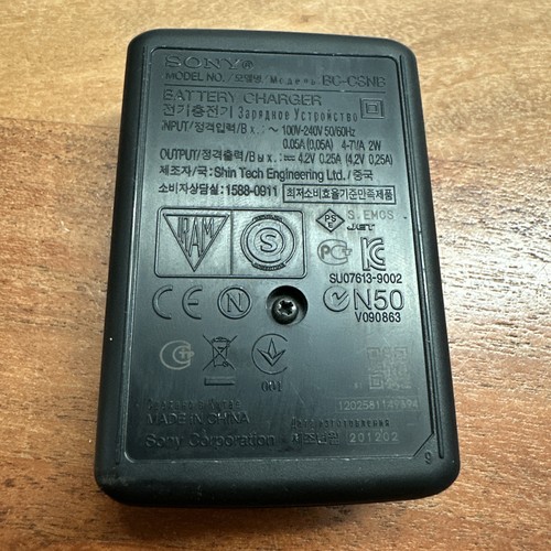 Genuine sony csn battery - genuine, bc-csn